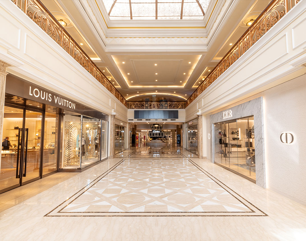 Fashion & Accessories
